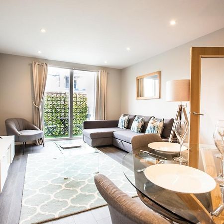 Urban Living'S - The Wren Beautiful City Centre Apartment With Parking Oxford Bagian luar foto