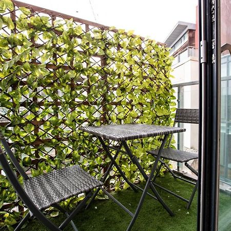 Urban Living'S - The Wren Beautiful City Centre Apartment With Parking Oxford Bagian luar foto