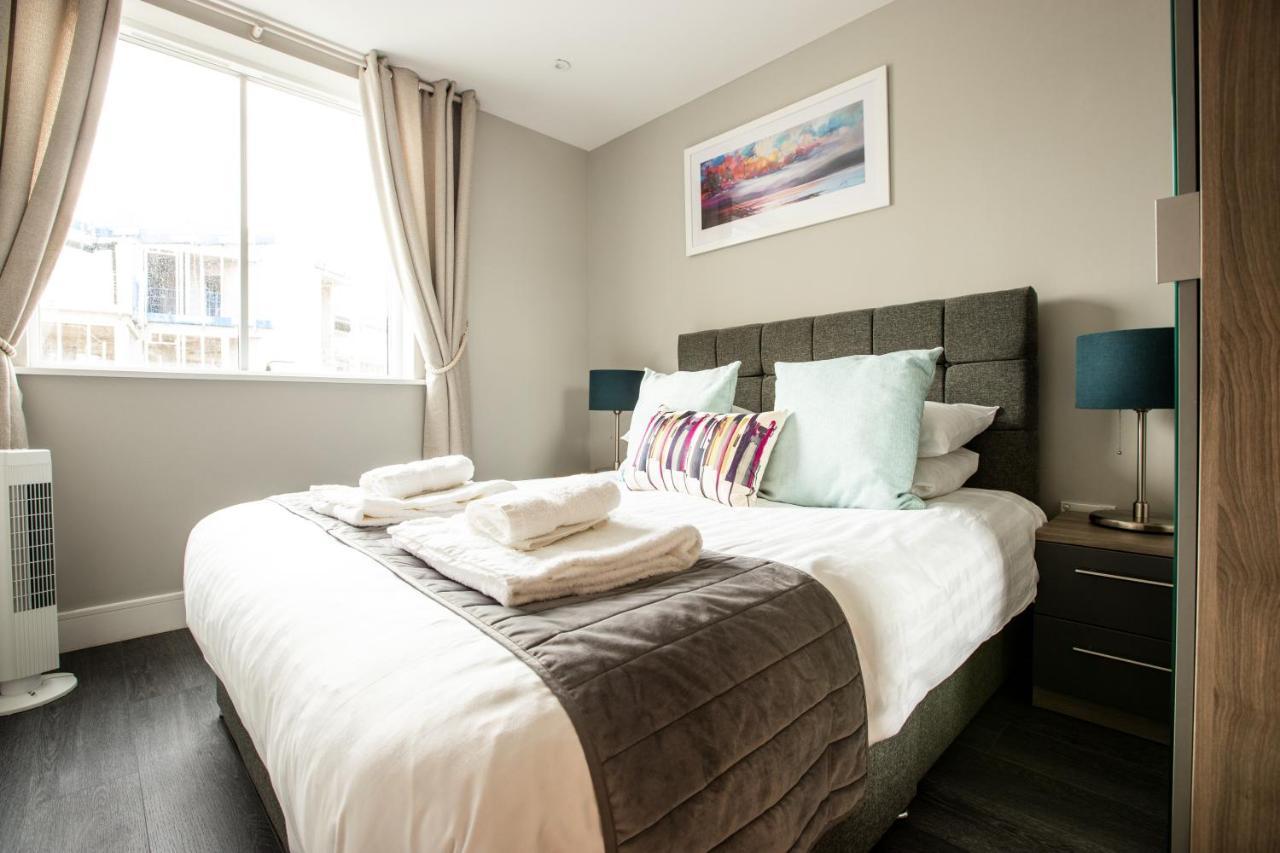 Urban Living'S - The Wren Beautiful City Centre Apartment With Parking Oxford Bagian luar foto