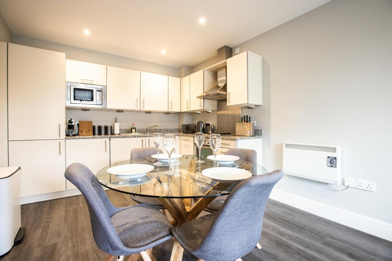 Urban Living'S - The Wren Beautiful City Centre Apartment With Parking Oxford Bagian luar foto