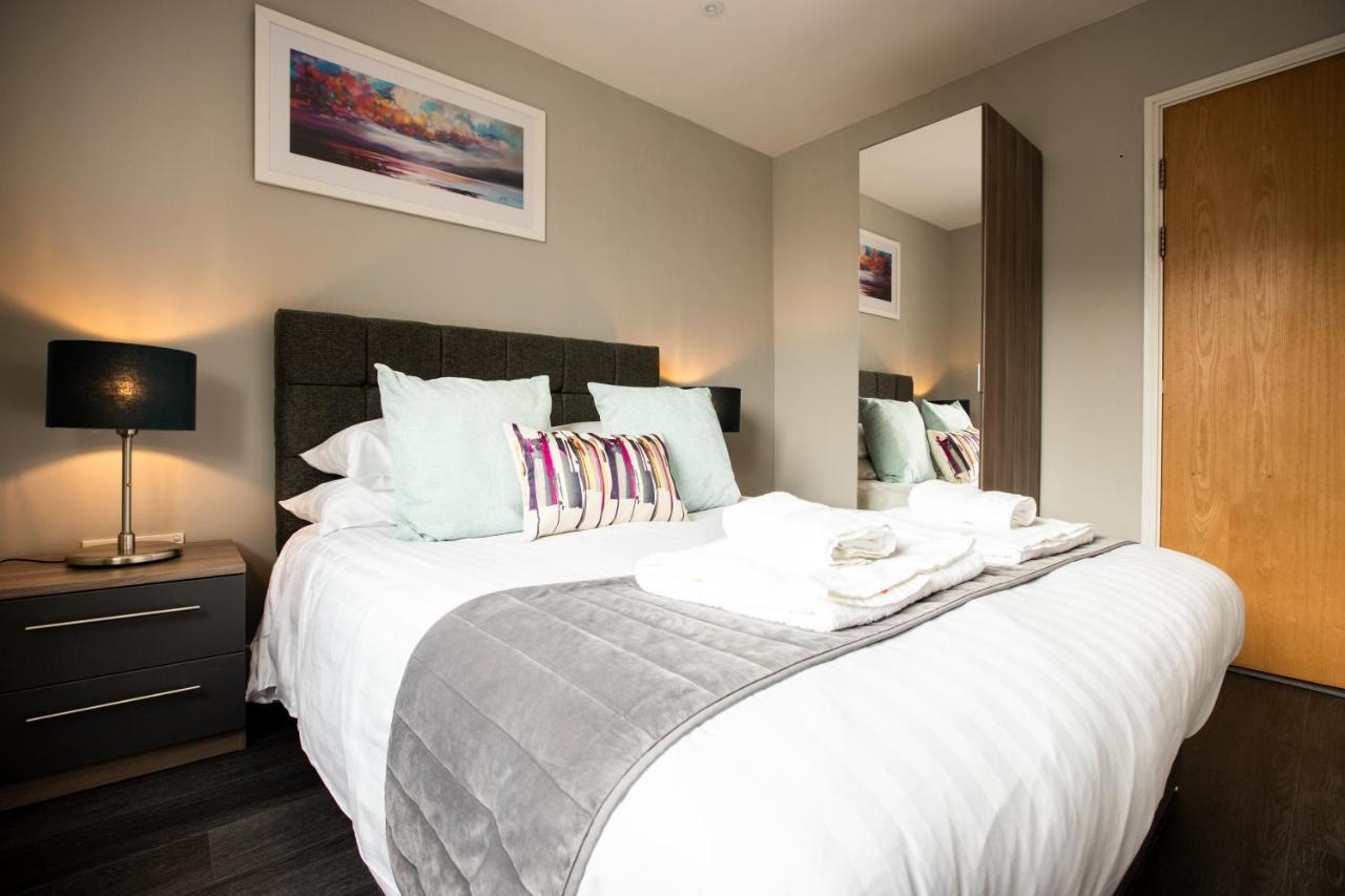 Urban Living'S - The Wren Beautiful City Centre Apartment With Parking Oxford Bagian luar foto